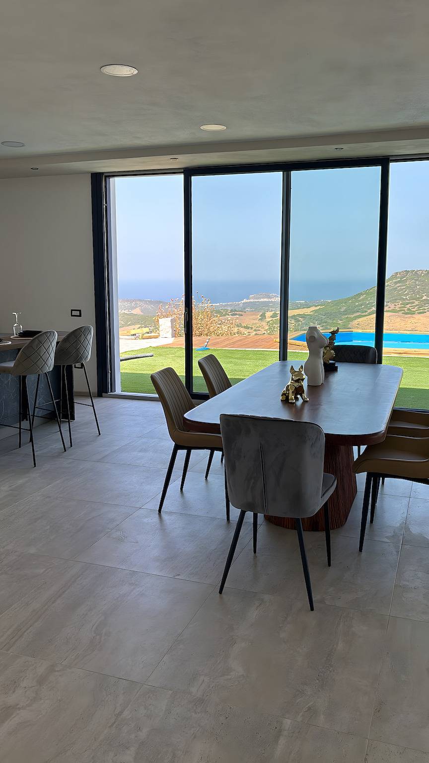 Villa 'Luxury Minni' con Vista Mare, Wi-Fi e Aria Condizionata in Tergu, Provincia di Sassari