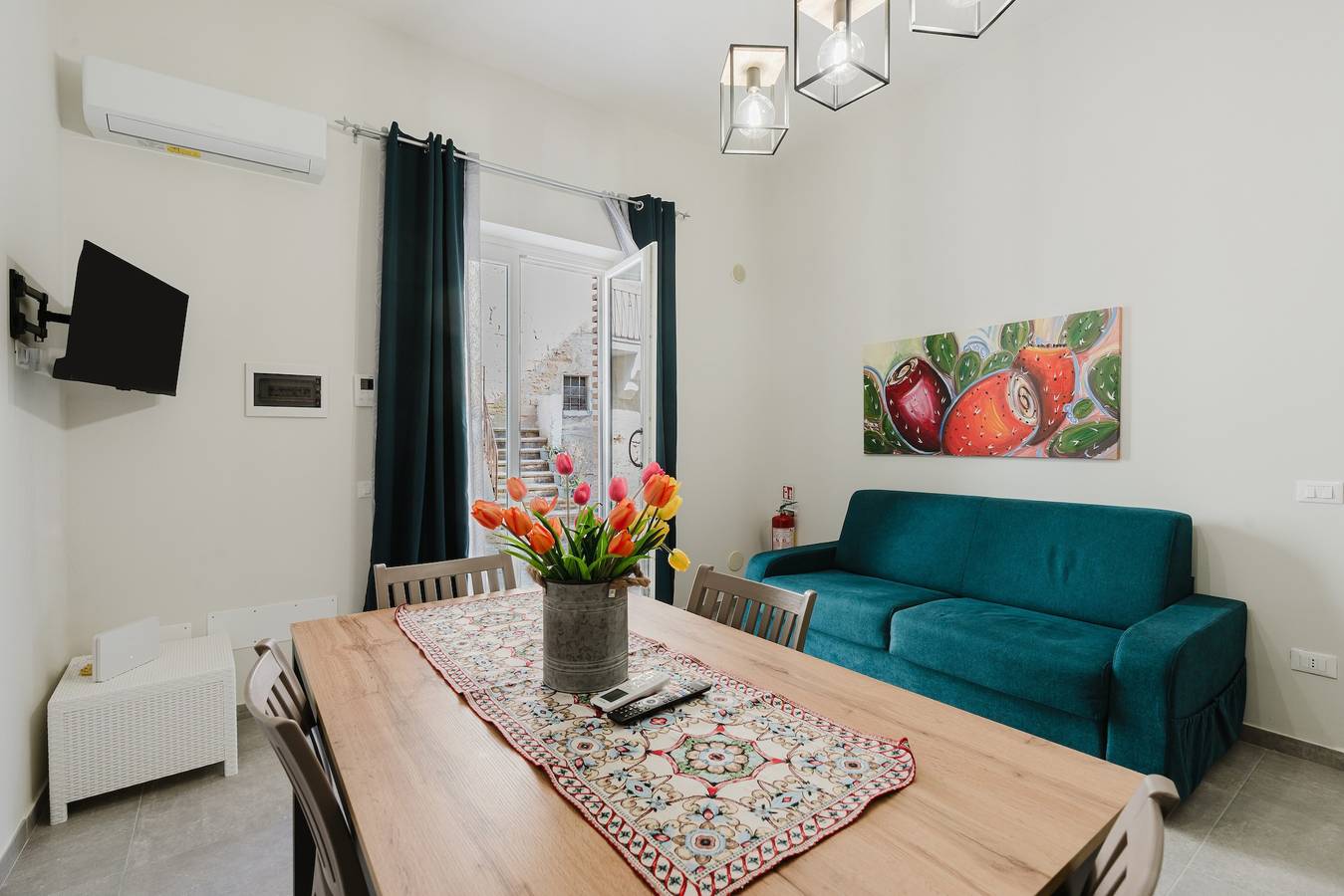 Entire apartment, Apartment 'Lazzara 19 - Home 01' with Balcony, Wi-Fi and Air Conditioning in Marsala, Trapani Province