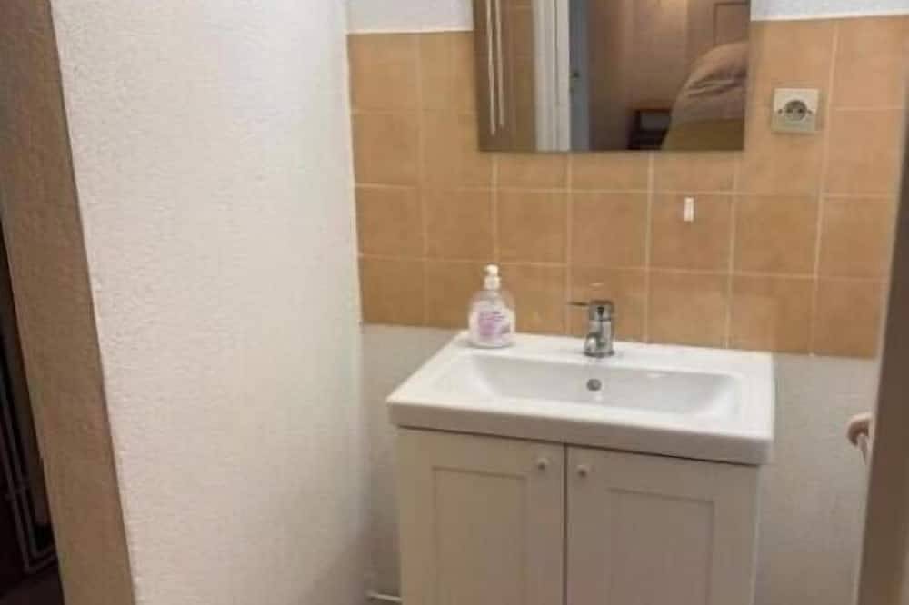 Cottage 1 \"Le Lis\" in Saint-Savin, Vienne