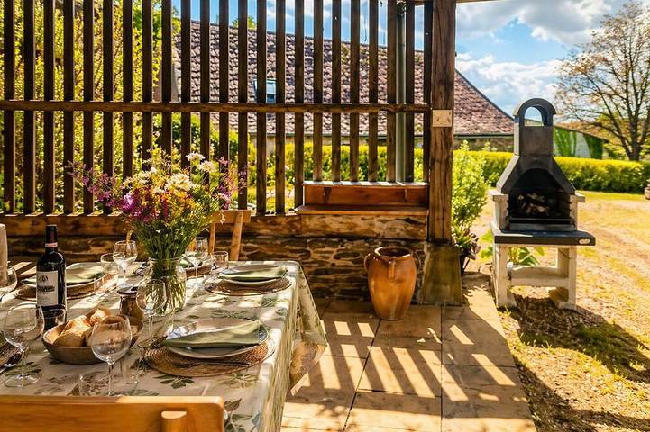 Location de vacances pour 3 personnes, avec jardin et balcon à Sarrazac