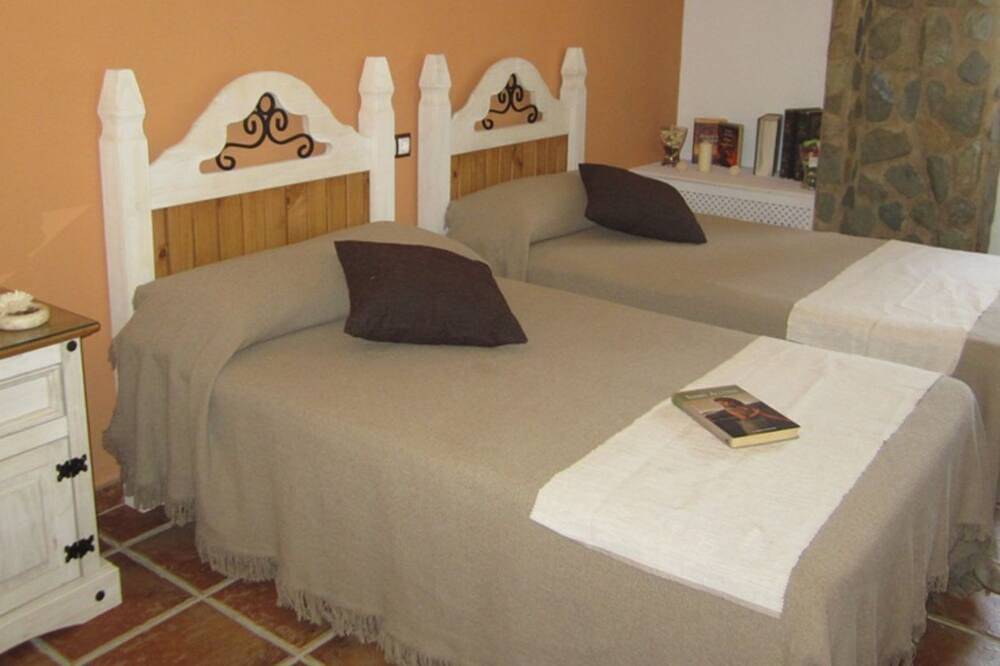 Ländliche Unterkünfte in Los Molinos - Steinhaus in Fuentes de León, Sierra Morena