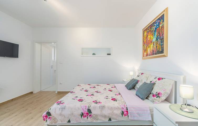 Ferienwohnung für 2 Personen, mit Balkon/Terrasse in Funtana - 3