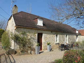 Gîte pour 4 personnes, avec jardin et terrasse à Saint-Denis-lès-Martel