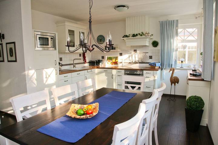 Ferienhaus für 6 Personen, mit Terrasse und Garten sowie Sauna in Zingst