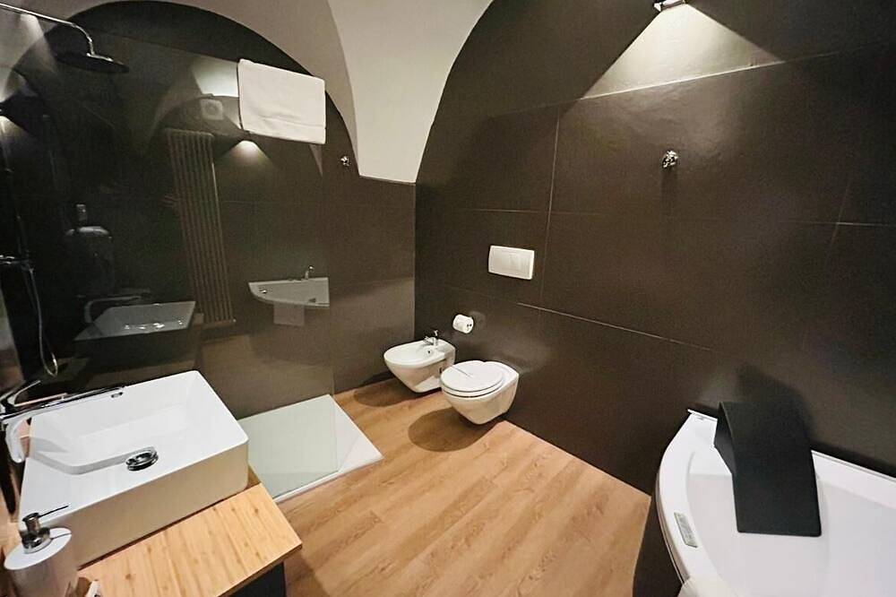 Jr Suite with private bath and sauna in Trient, Fleimstaler Alpen