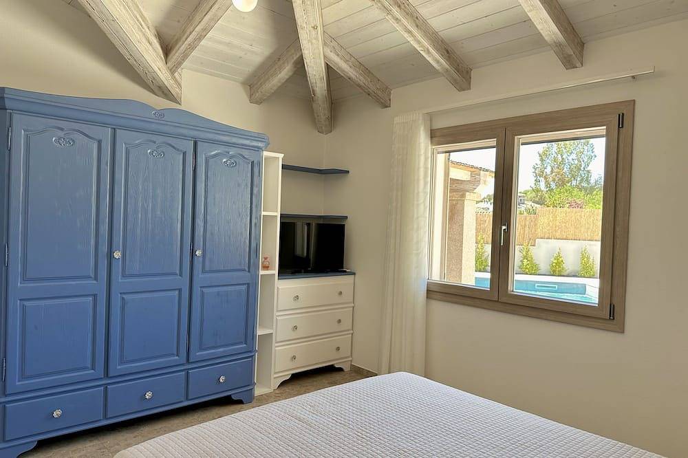 Villa Smeraldo, exclusive luxury villa with a private pool in Genna Spina, Castiadas