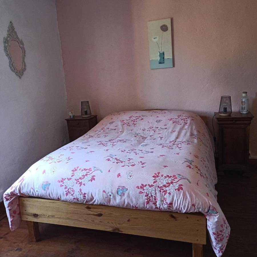 La Maison des 2L in Saint-Médard-la-Rochette, Région d'Aubussargues