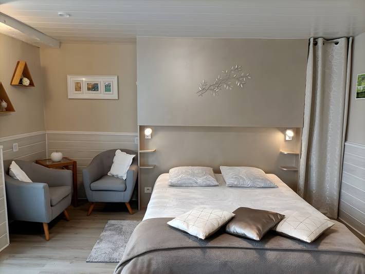 Chambre d’hôte pour 2 personnes, avec Jardin dans Bréville-les-Monts, Région de Caen