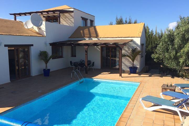 Villa pour 6 personnes, avec jardin - 1
