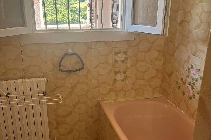 House in a picturesque village, sea and mountain view on Gps ( sisco couture) in Sisco, Cap Corse