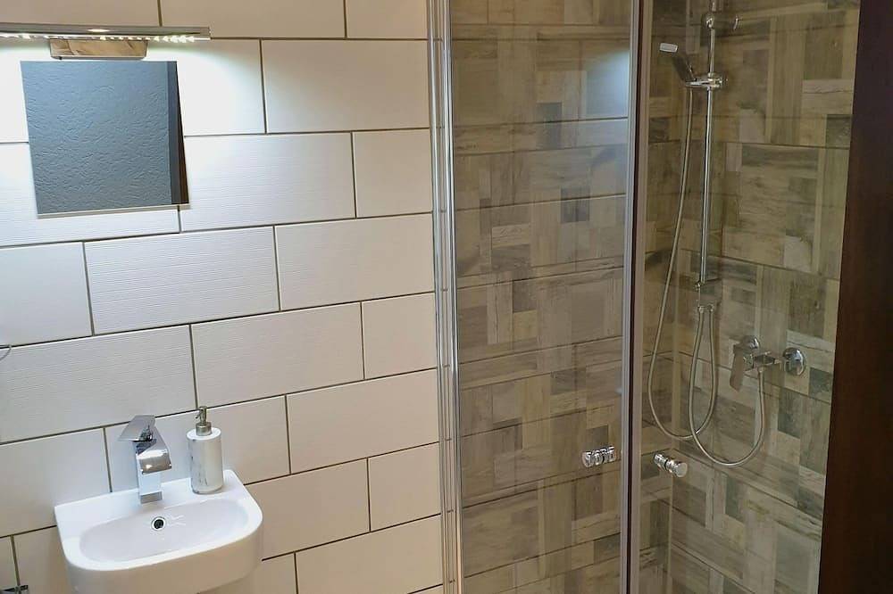 Ganze Wohnung, Sächsische Schweiz Ferienhaus Wohnung 2 mit hervorragendem Panoramablick über das Elbtal in Königstein, Elbsandsteingebirge