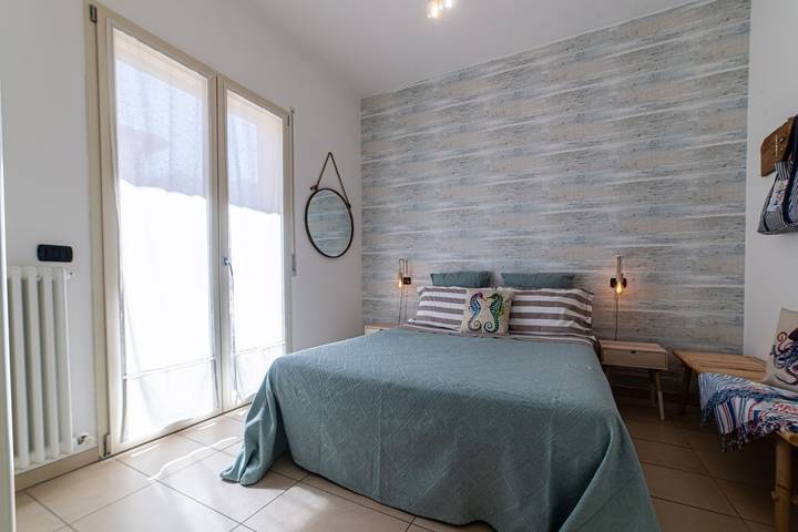 Gîte pour 6 personnes, avec terrasse, animaux acceptés à Cattolica - 2