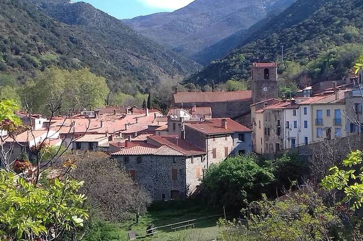 Gîte pour 3 personnes, avec Terrasse à Rigarda
