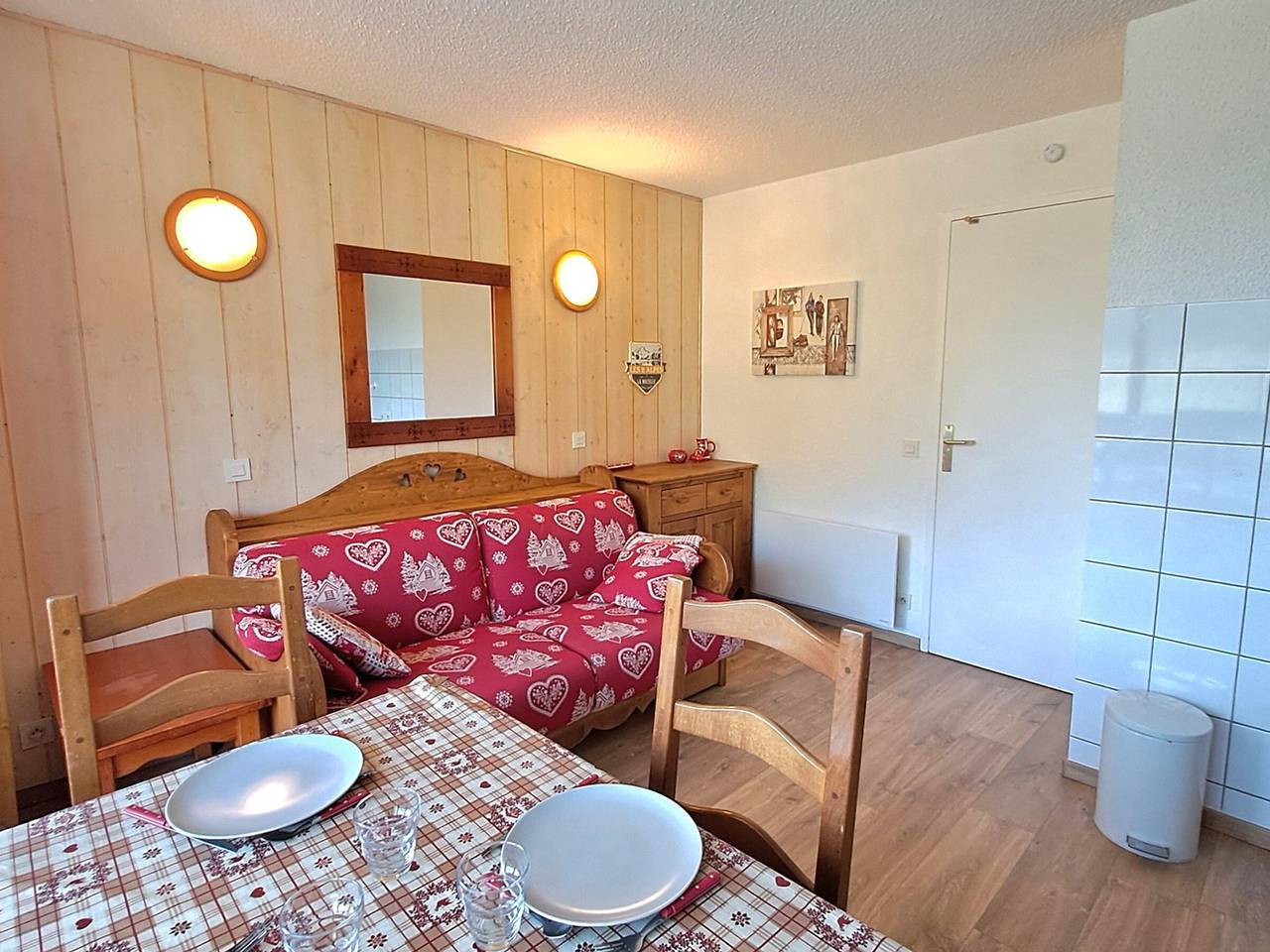 Appartement entier, Appartement cosy avec balcon, pied des pistes, parking couvert in Vénosc, Les Deux Alpes