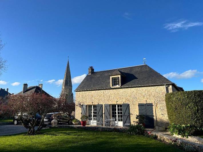 Chambre d’hôte pour 2 personnes, avec vue ainsi que terrasse et jardin