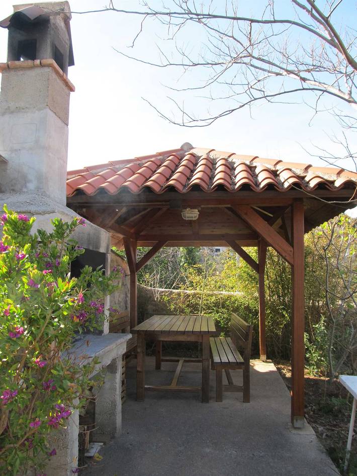 Ferienwohnung für 3 Personen, mit Garten und Terrasse in Veli Losinj - 2