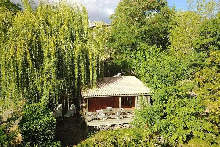 Gîte pour 4 personnes, avec terrasse, animaux acceptés à Darbres