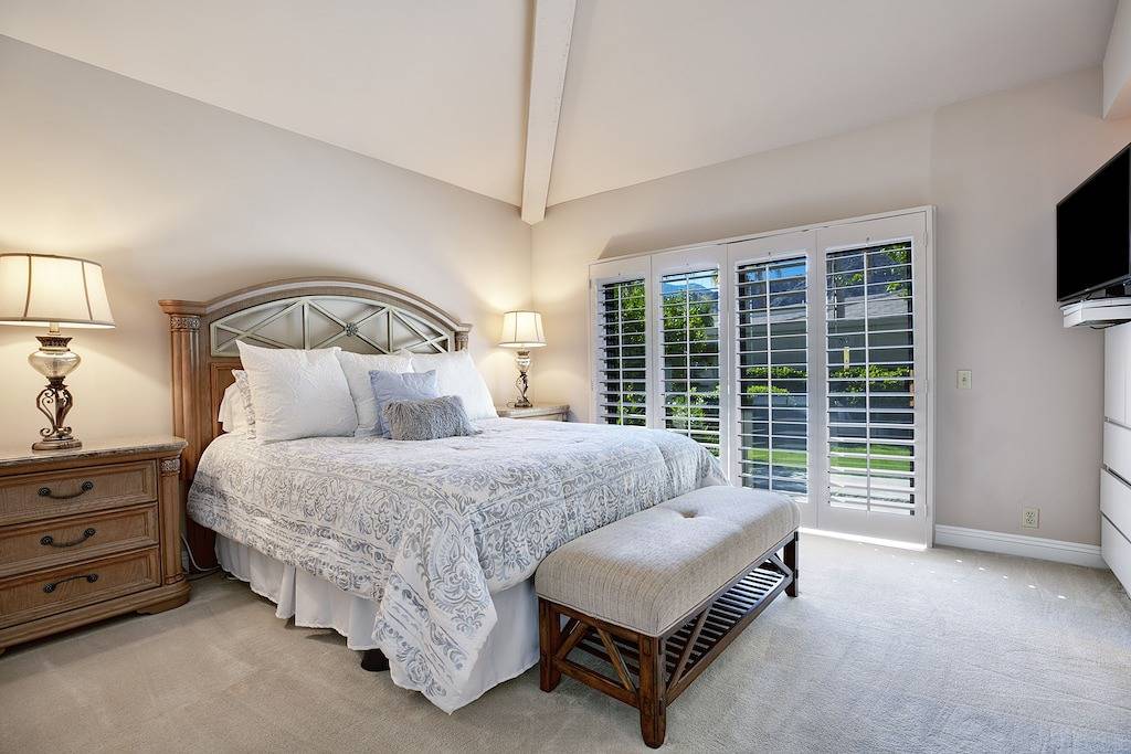 Luxuriöse Wüstenoase, Nachtbeleuchtung mit Berg- und Golfblick, Salzwasserpool und Spa in La Quinta (CA), Coachella Valley