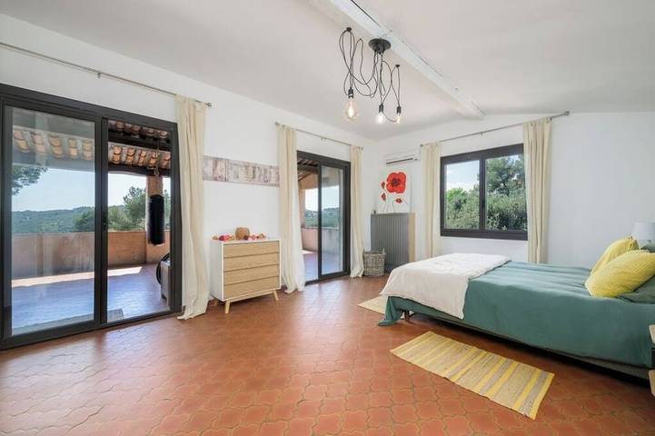 Apartamento entero, Vacation Villa For Rent In Biot In The Bois Fleuri District in Biot, Costa mediterránea (Francia)