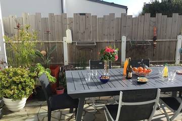 Gîte pour 6 personnes, avec terrasse dans Port de Kérity
