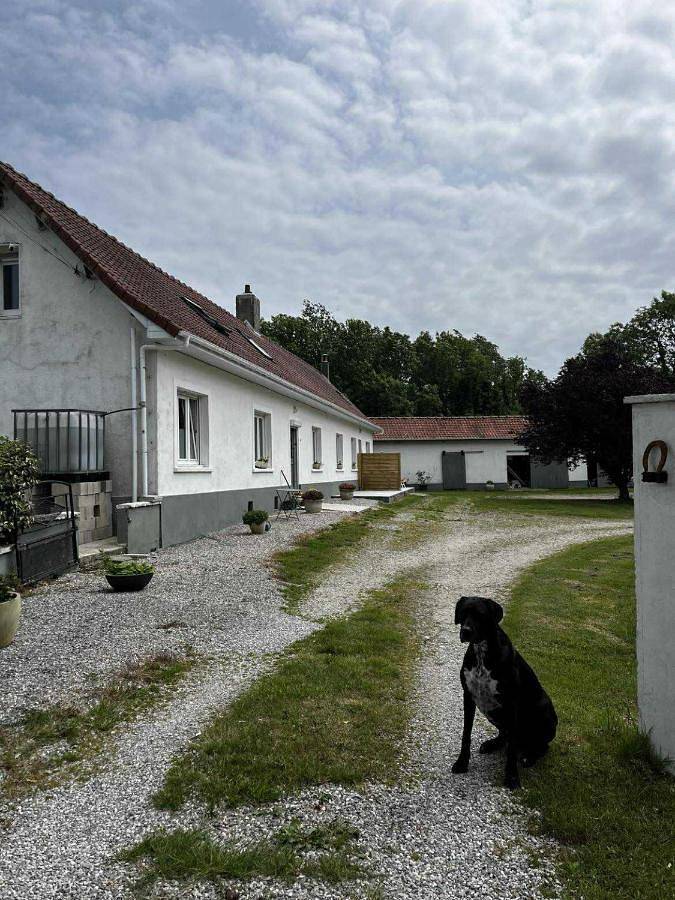 Gîte pour 2 personnes, avec terrasse et vue dans Nabringhen