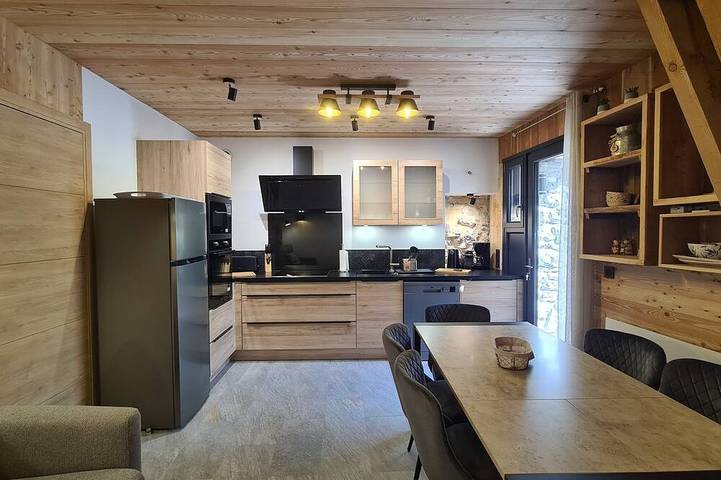 Gîte pour 5 personnes, avec Balcon et Jardin