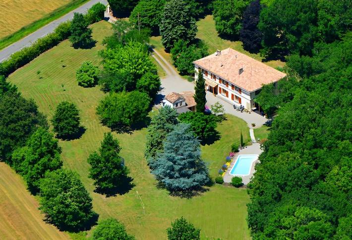 Chambre d’hôte pour 4 personnes, avec piscine et jardin
