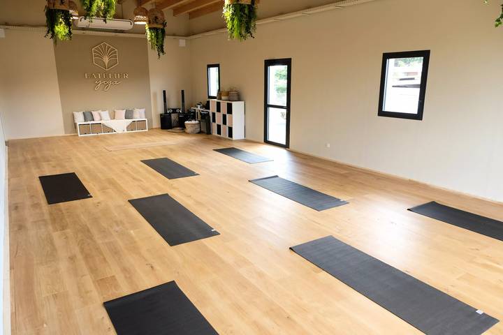 Camping für 4 Personen, mit Terrasse und Pool, mit Haustier in Agde - 3