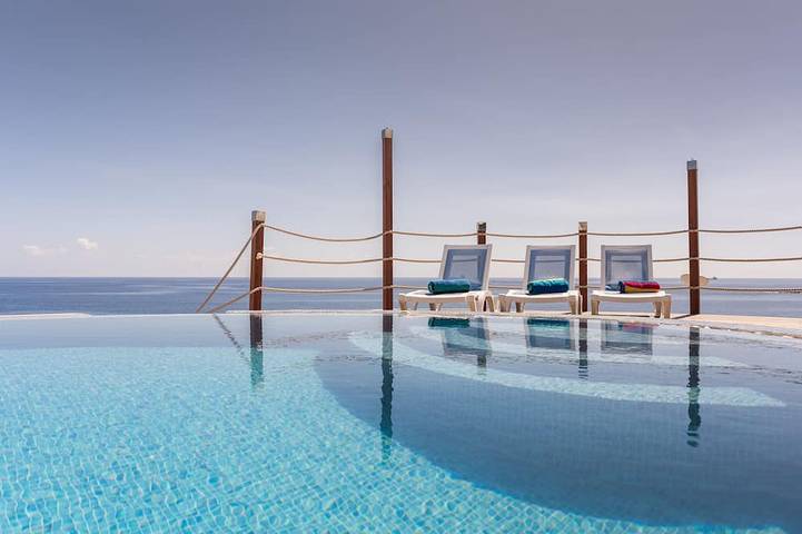 Ferienwohnung für 11 Personen, mit Pool und Whirlpool sowie Balkon - 1