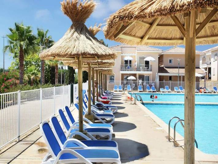 Gîte pour 4 personnes, avec piscine et sauna, adapté aux familles dans Plage de l'Argentière - 2