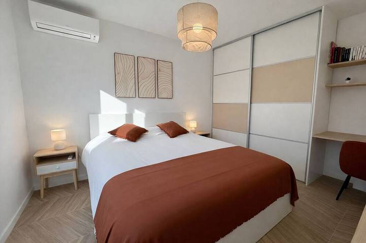 Ganze Wohnung, Charming apartment with terrace, village on foot in Valbonne, Mittelmeerküste (Frankreich)