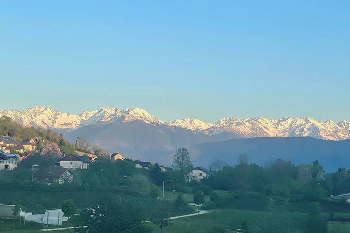 Gîte pour 8 personnes dans Saint-Jeoire-Prieuré