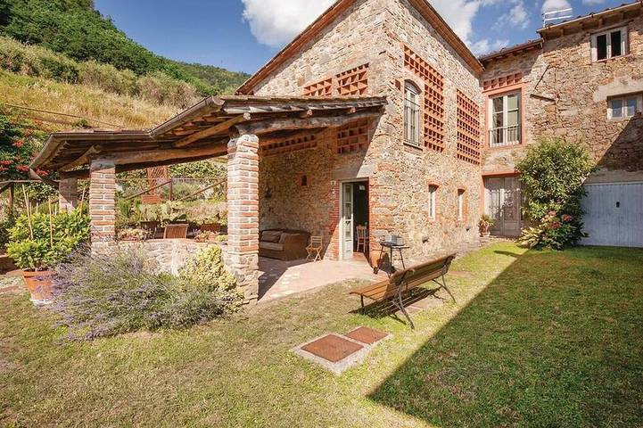 Ferienhaus für 6 Personen, mit Terrasse und Garten - 1
