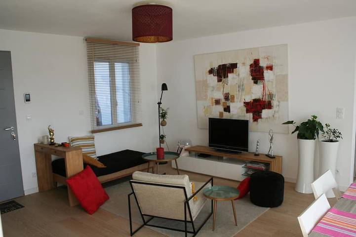 Luxury house, garden, thalasso at 6 kms in Thairé, Région de La Rochelle