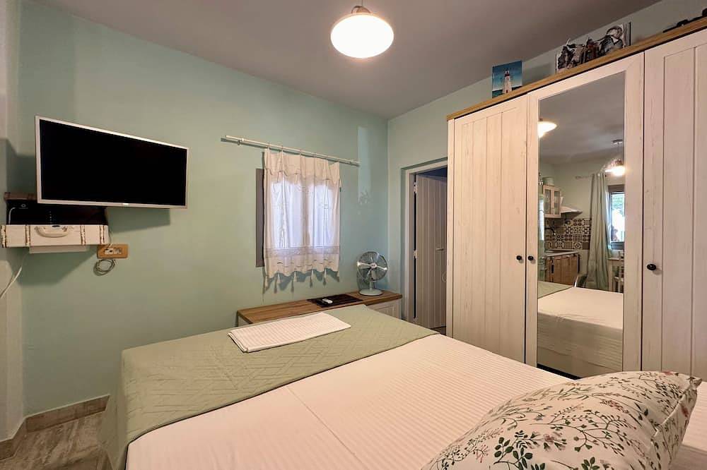 Charming 1-bedroom house with Ac, Wifi in pleasant Atsitsa in Skyros