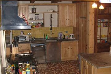 Agriturismo pour 22 Personnes dans Virargues, Région de Saint-Flour, Photo 3