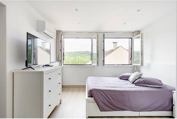 Gîte pour 2 personnes, avec Terrasse et Jacuzzi ainsi que Jardin et Vue à La Ferté-sous-Jouarre