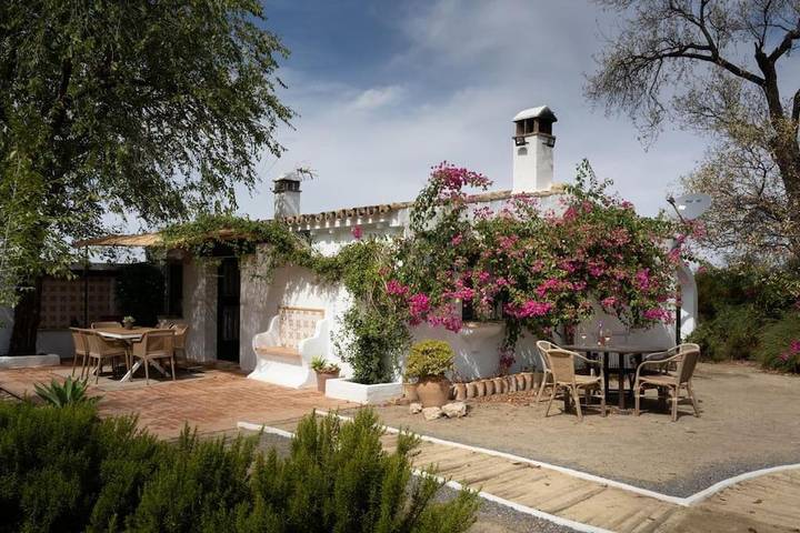 Location de vacances pour 4 personnes, avec Terrasse et Jardin ainsi que Piscine et Vue à Montellano