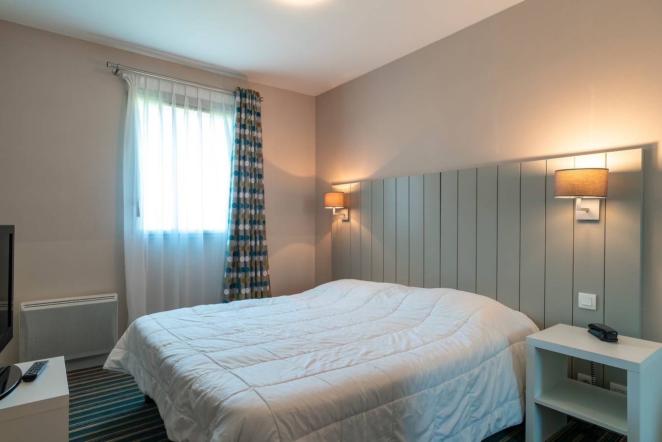 Appartement entier, Les Thermes 404 - Appt proche plage avec piscine partagée in Concarneau, Région de Quimper