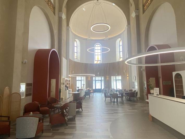 Appart’hôtel pour 2 personnes, avec Terrasse et Jardin ainsi que Piscine et Sauna