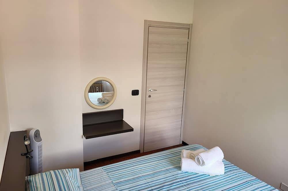 Entire apartment, Apartment in front of the hospital in Modena, Modena Province