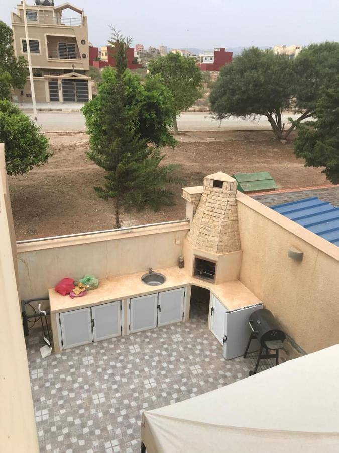 Location de vacances pour 7 personnes, avec piscine ainsi que terrasse et jacuzzi à Ras El Ma - 3