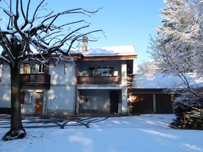 Gîte pour 4 personnes, avec Balcon et Jardin à Bex
