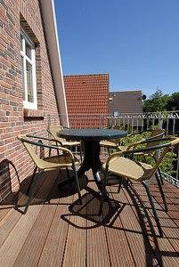 Ulfers "Friesenhaus Hafenperle" - Leuchtturm - 15812 in Neuharlingersiel, Landkreis Wittmund