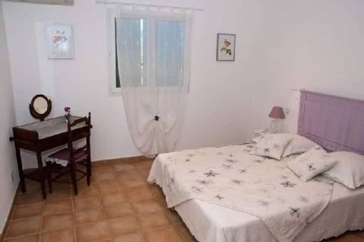 Villa für 3 Personen, mit Terrasse und Pool sowie Garten und Kinderpool in Bormes-les-Mimosas - 2