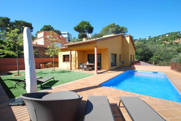 Casa rural para 6 personas, con jardín además de vistas al mar y terraza en Begur - 4