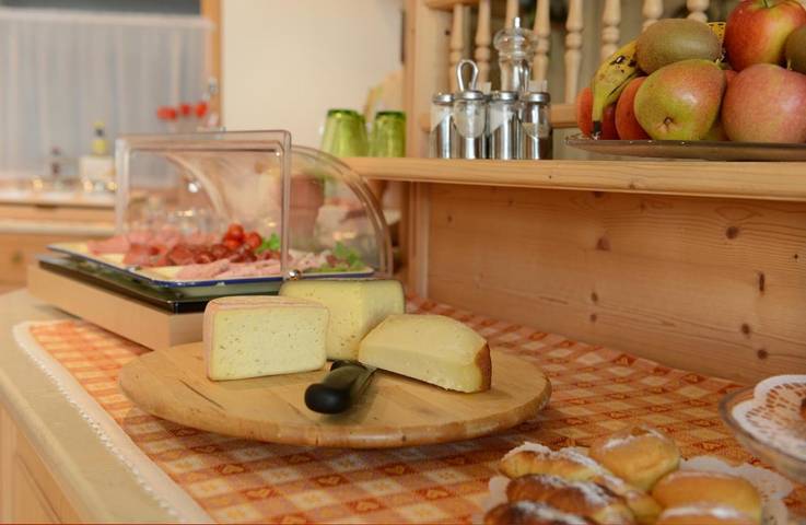 Chambre d’hôte pour 3 personnes, avec terrasse et jacuzzi ainsi que jardin et sauna à Wolkenstein - 3