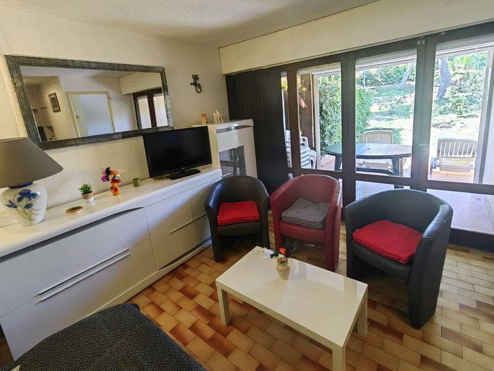 Gîte pour 6 personnes, avec piscine, animaux acceptés dans Plage de La Roquille - 3