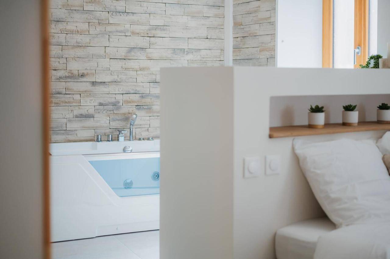 Appartement entier, Magnifique Loft Balnéo Hammam #3 in Embrun, Parc national des Écrins