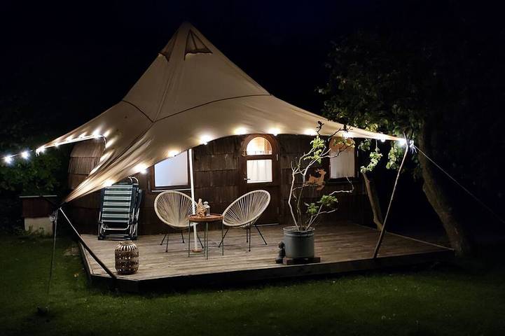 Blockhütte für 2 Personen, mit Terrasse und Garten sowie Sauna in Klamp